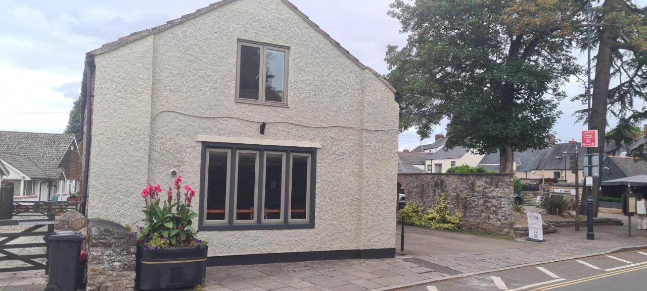 Lovely 1-bed Loft In